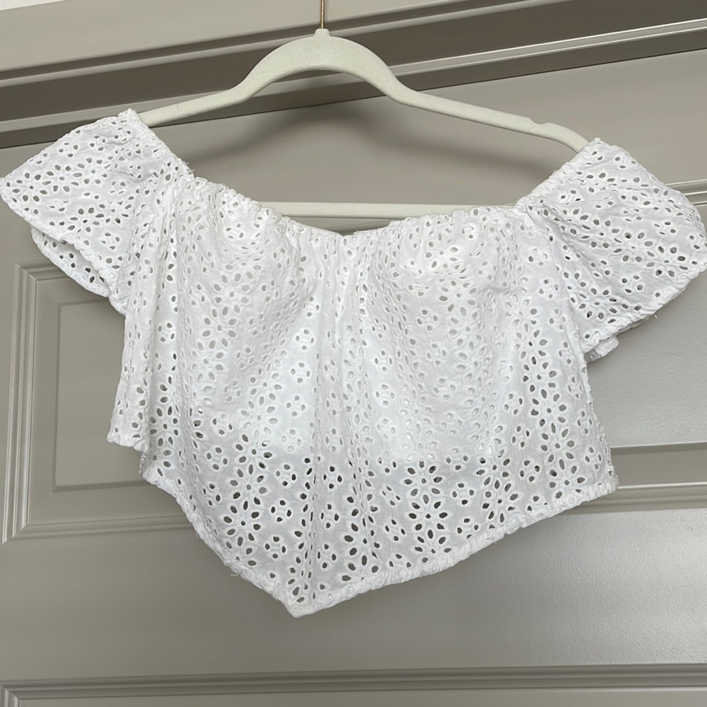 Guess white top